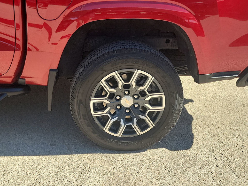 Thumbnail: 2023 Chevrolet Colorado - 7