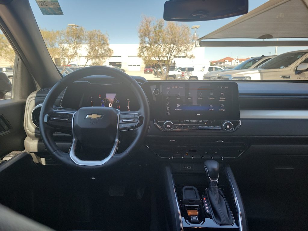 Thumbnail: 2023 Chevrolet Colorado - 9