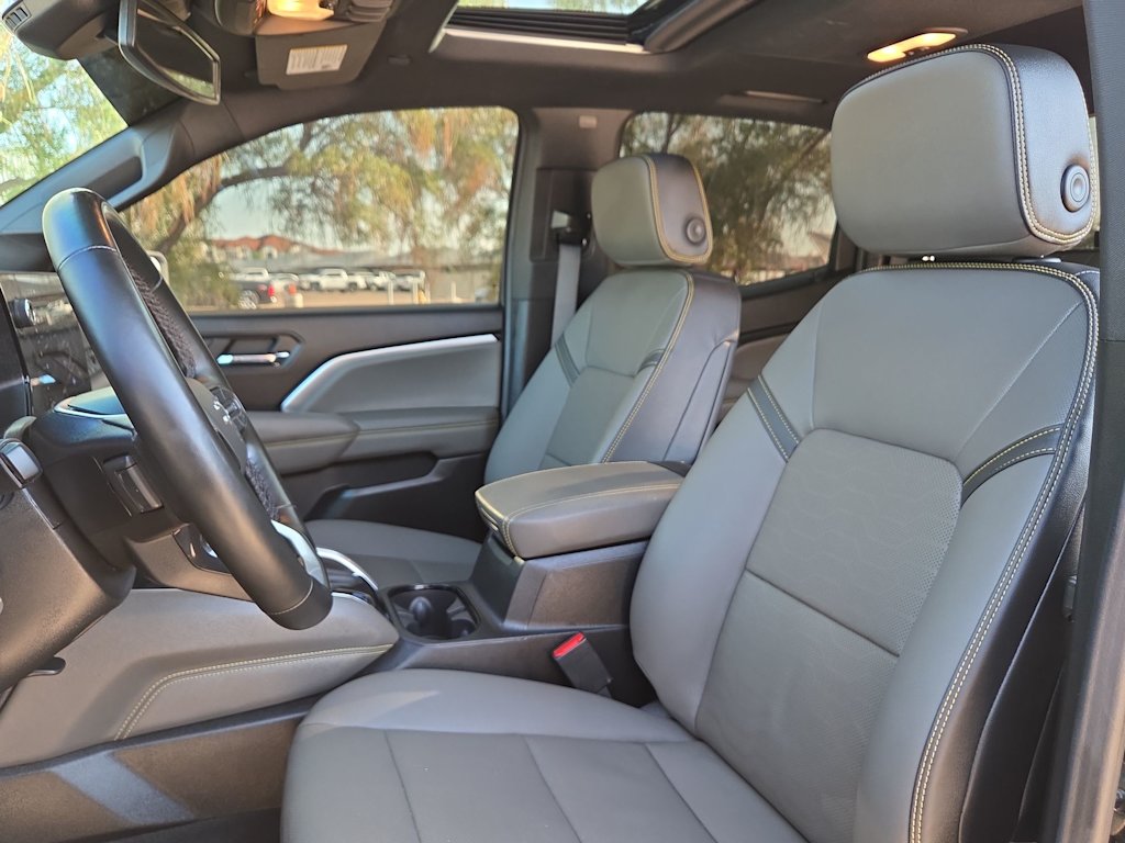 Thumbnail: 2026 Chevrolet Colorado - 9