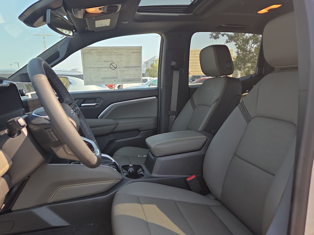 Thumbnail: 2026 Chevrolet Colorado - 11