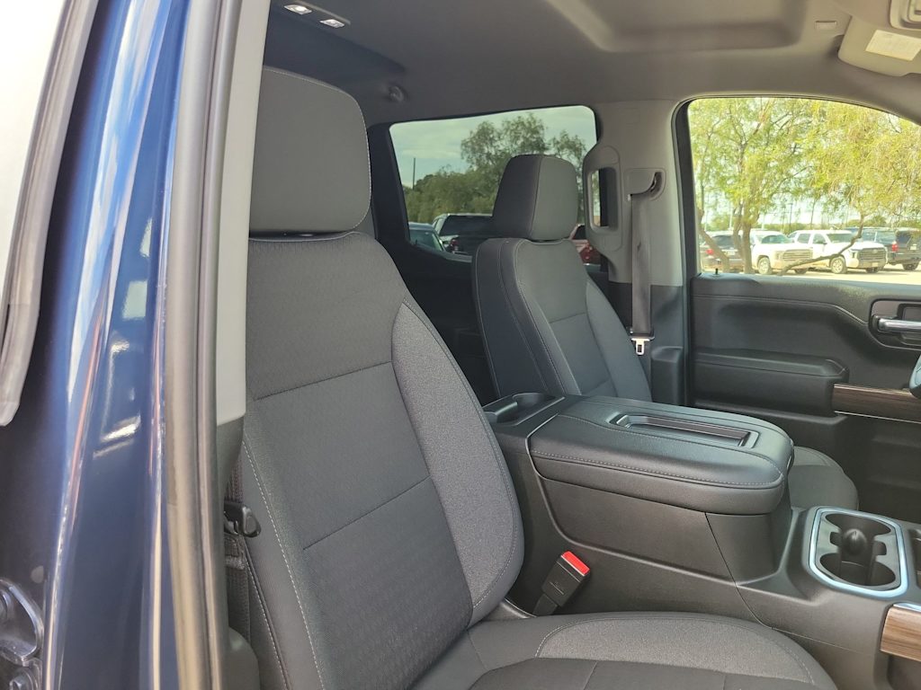 Thumbnail: 2022 Chevrolet Silverado 1500 - 12