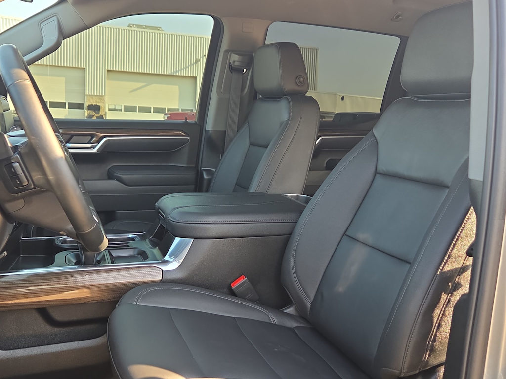 Thumbnail: 2026 Chevrolet Silverado 1500 - 10
