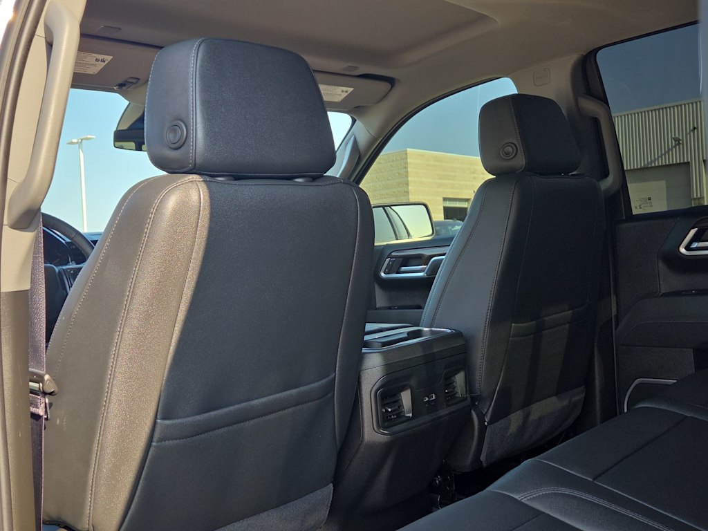 Thumbnail: 2026 Chevrolet Silverado 1500 - 12