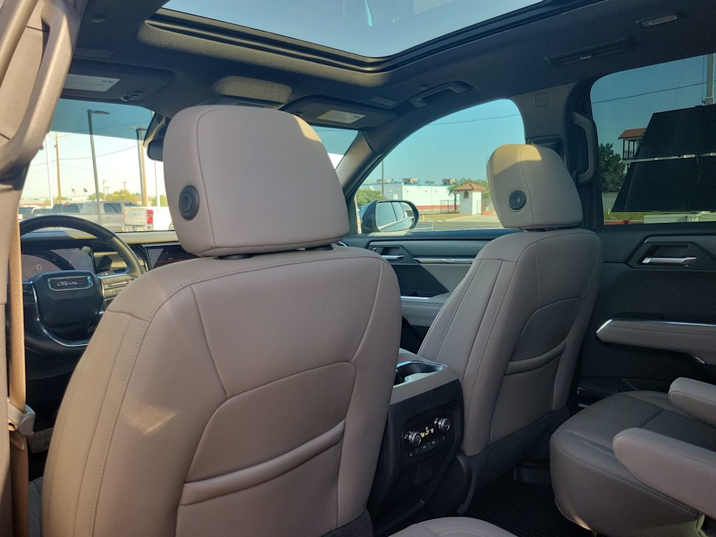 Thumbnail: 2025 GMC Acadia - 21