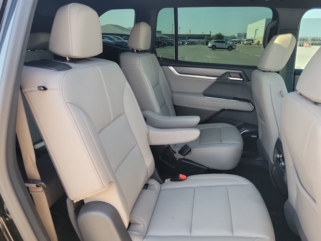 Thumbnail: 2025 GMC Acadia - 12