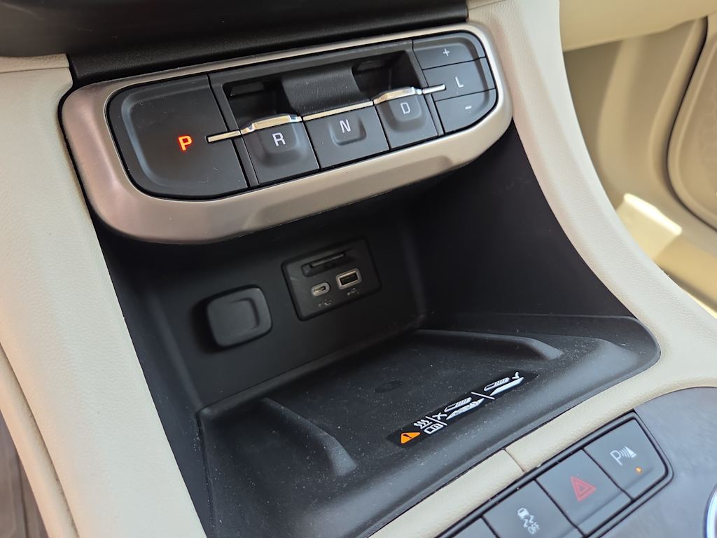 Thumbnail: 2022 GMC Acadia - 23