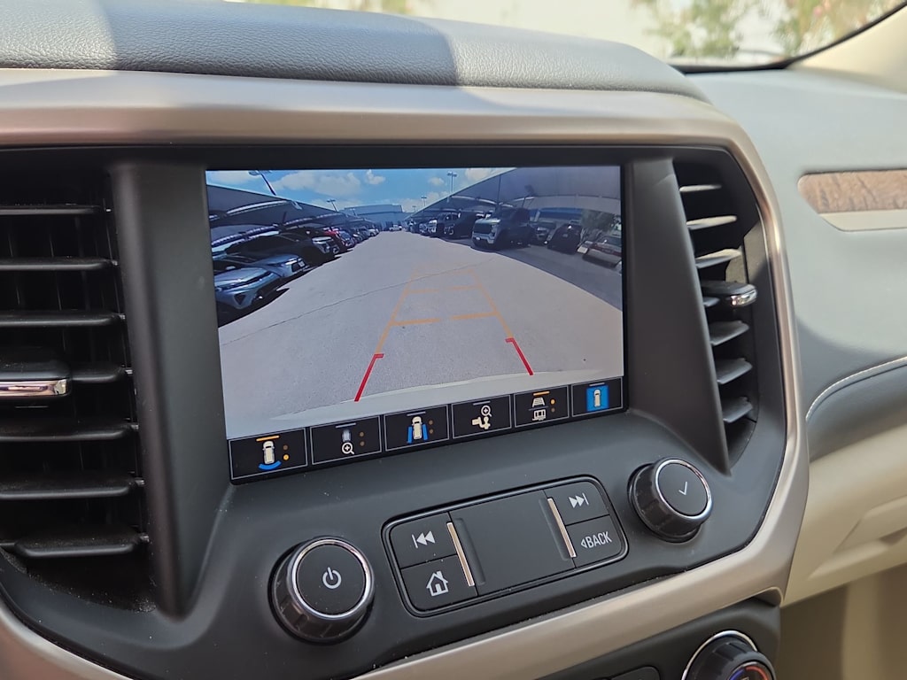Thumbnail: 2022 GMC Acadia - 14
