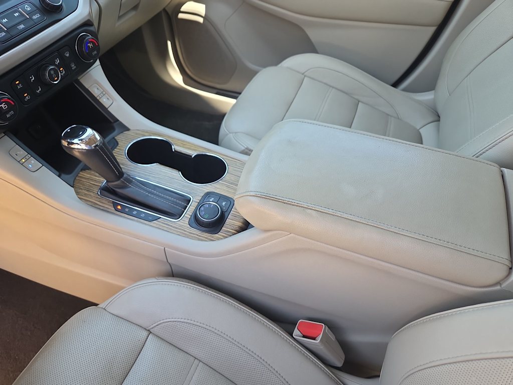 Thumbnail: 2019 GMC Acadia - 16