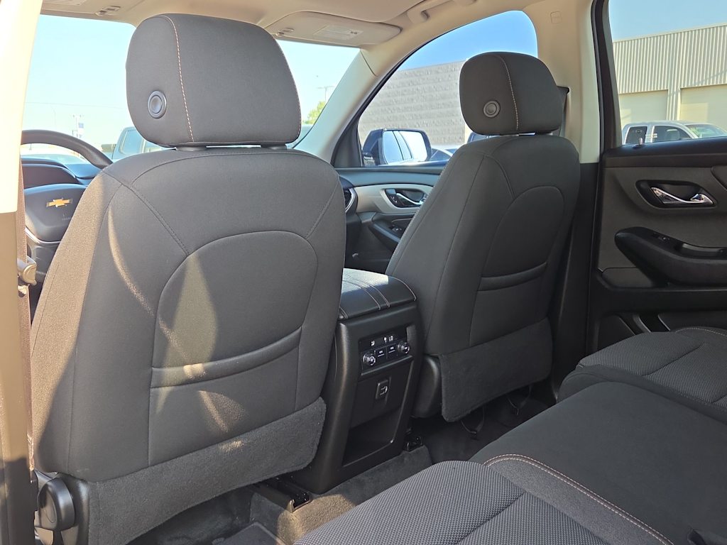 Thumbnail: 2020 Chevrolet Traverse - 12