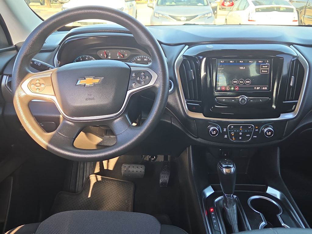 Thumbnail: 2020 Chevrolet Traverse - 9