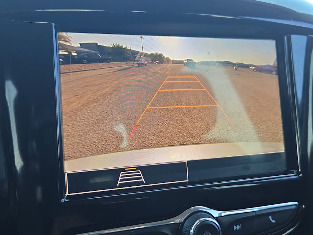 Thumbnail: 2020 Chevrolet Traverse - 14
