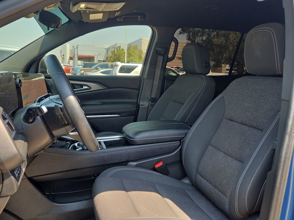 Thumbnail: 2024 Chevrolet Traverse - 11