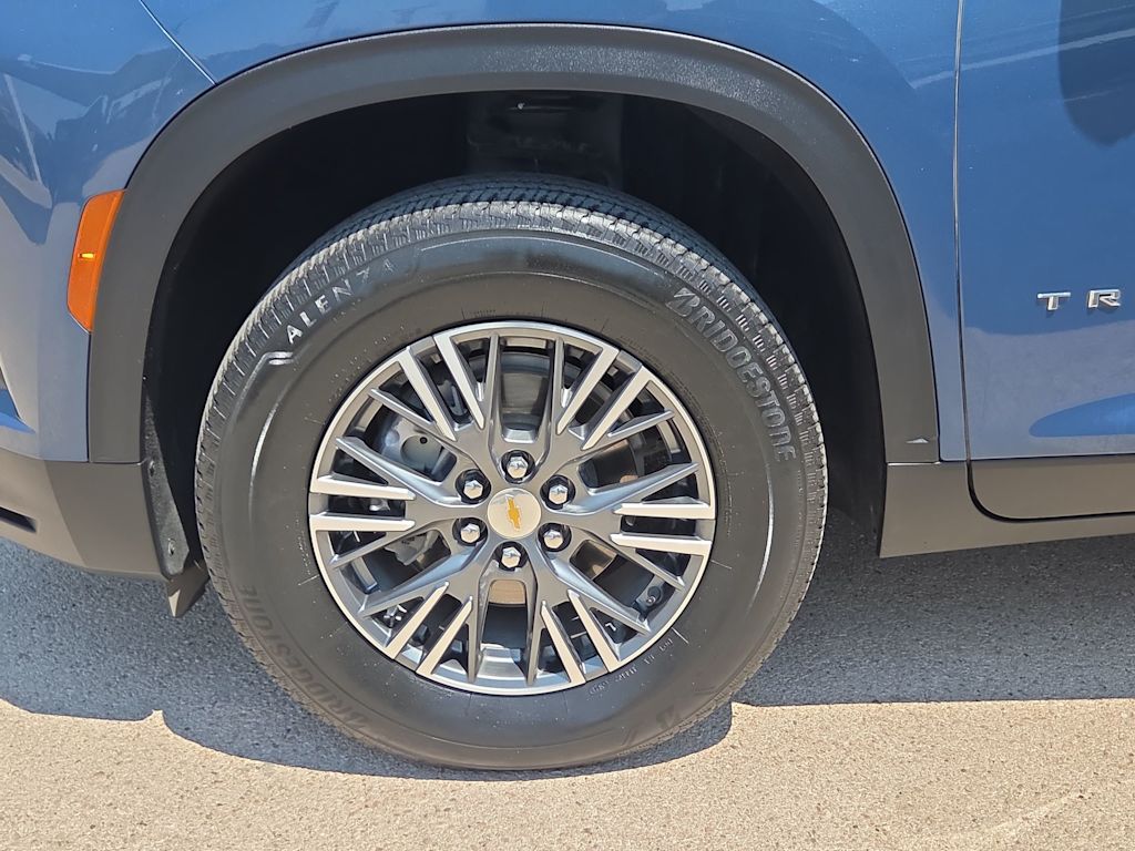 Thumbnail: 2024 Chevrolet Traverse - 8