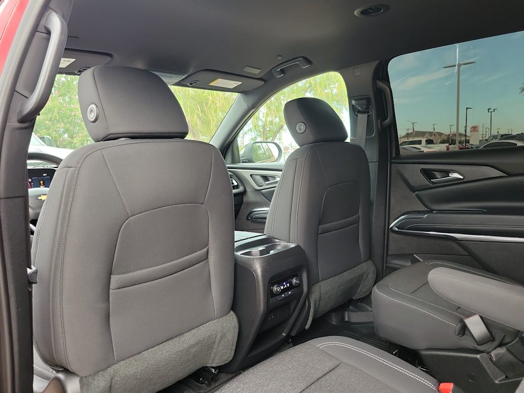 Thumbnail: 2026 Chevrolet Traverse - 13