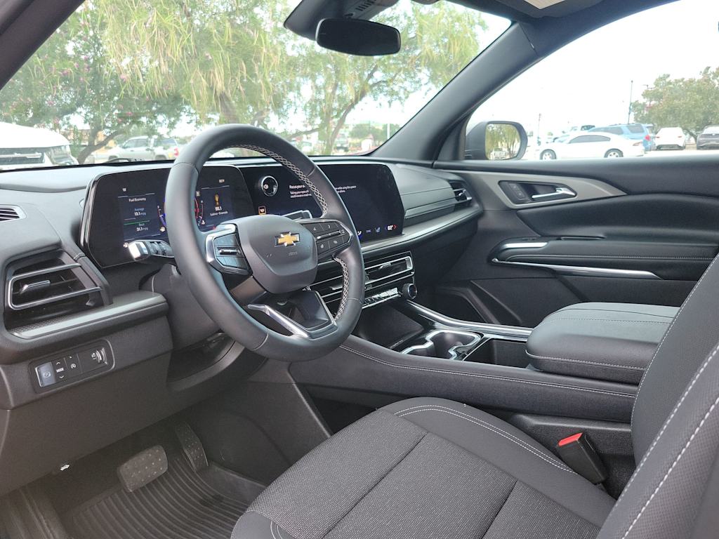 Thumbnail: 2026 Chevrolet Traverse - 2