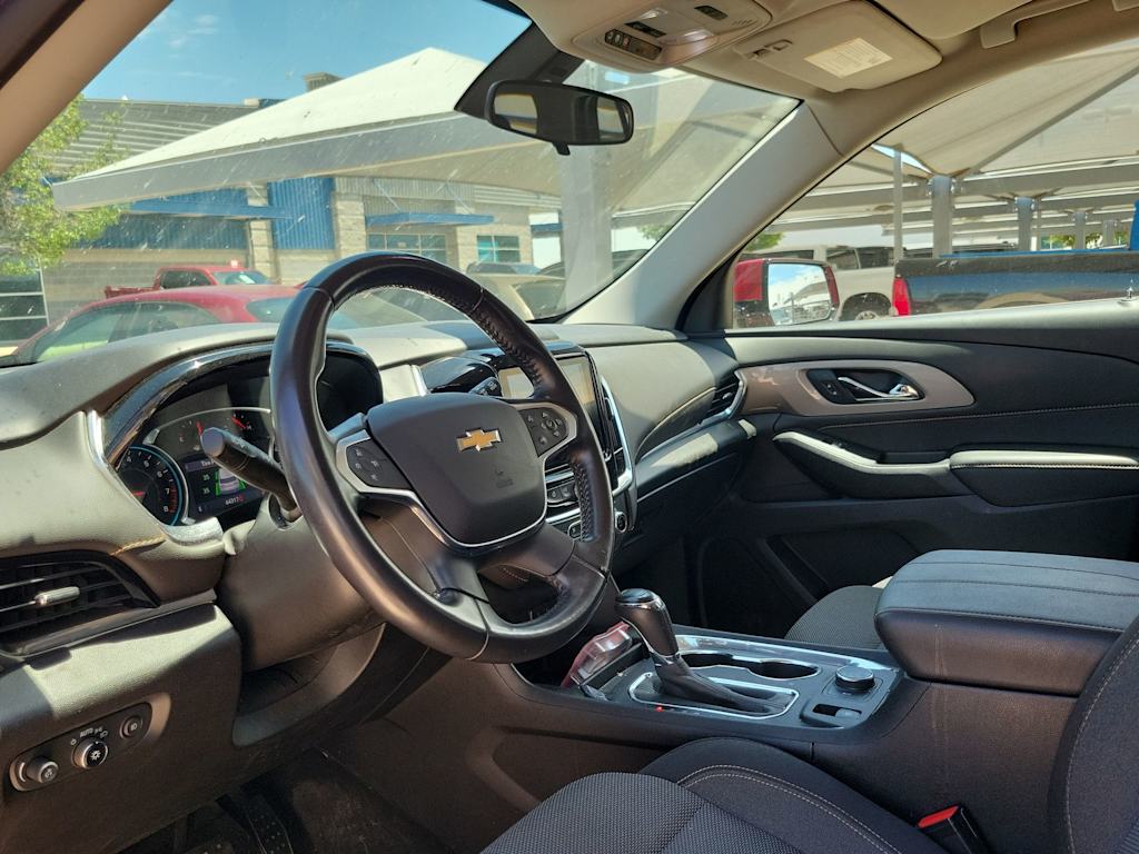 Thumbnail: 2020 Chevrolet Traverse - 2