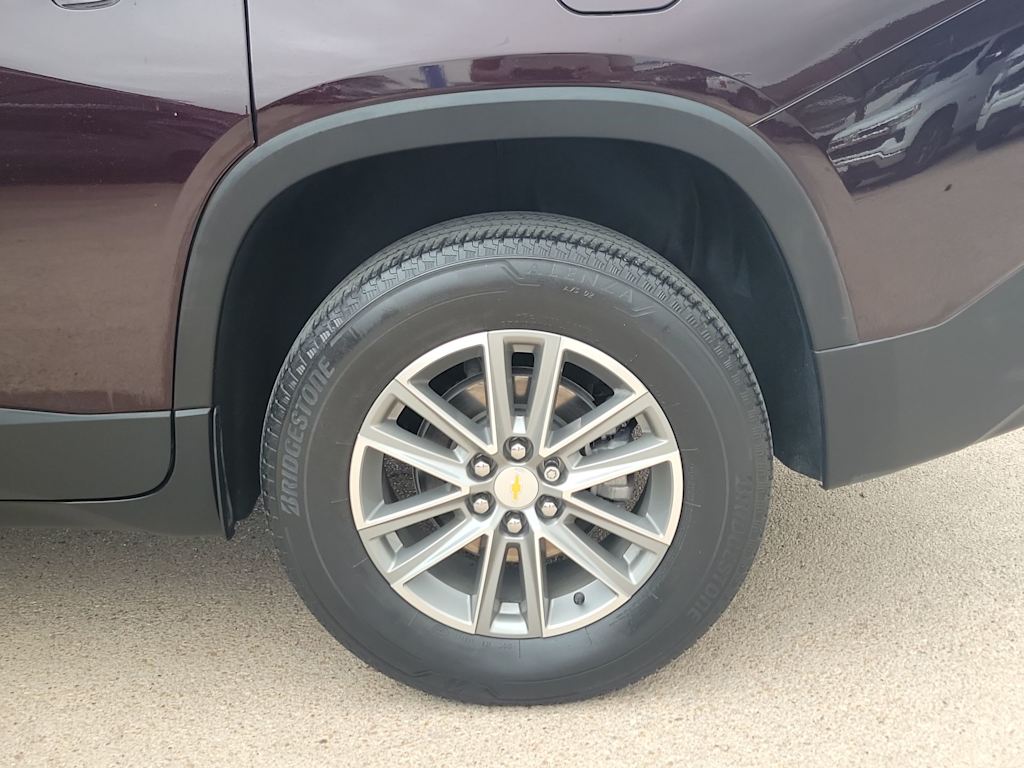 Thumbnail: 2022 Chevrolet Traverse - 8