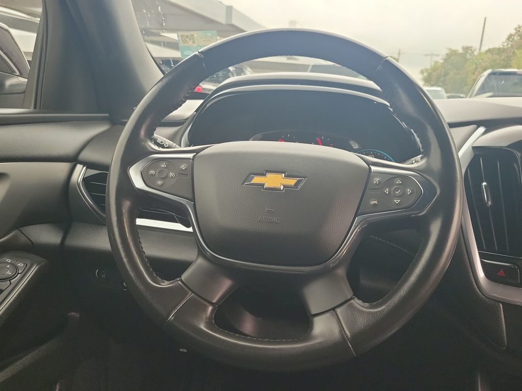 Thumbnail: 2022 Chevrolet Traverse - 14