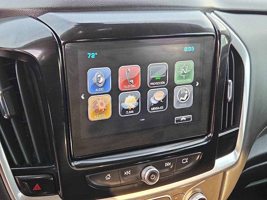 Thumbnail: 2018 Chevrolet Traverse - 24