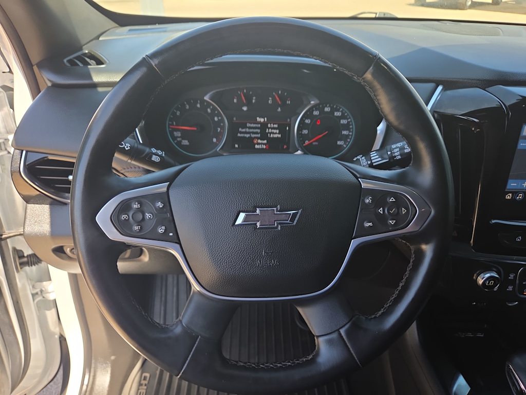 Thumbnail: 2023 Chevrolet Traverse - 15