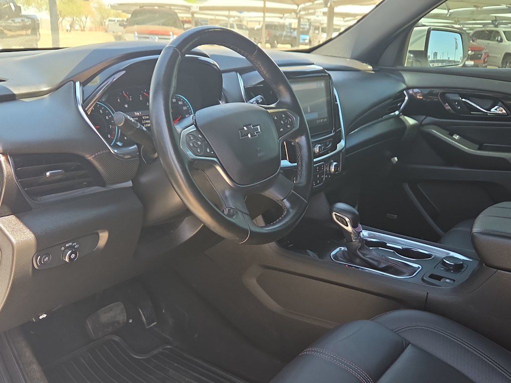 Thumbnail: 2023 Chevrolet Traverse - 3