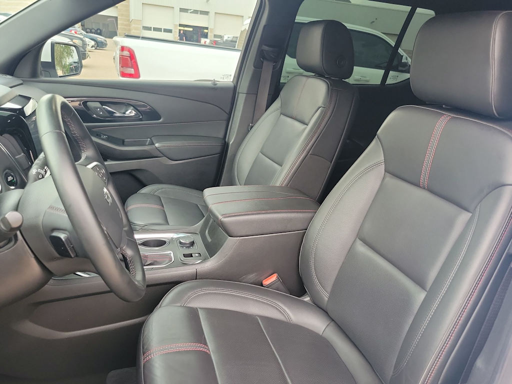 Thumbnail: 2023 Chevrolet Traverse - 10