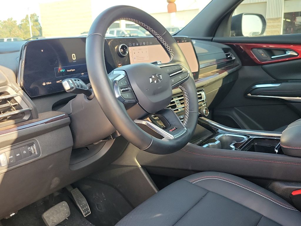 Thumbnail: 2025 Chevrolet Traverse - 2