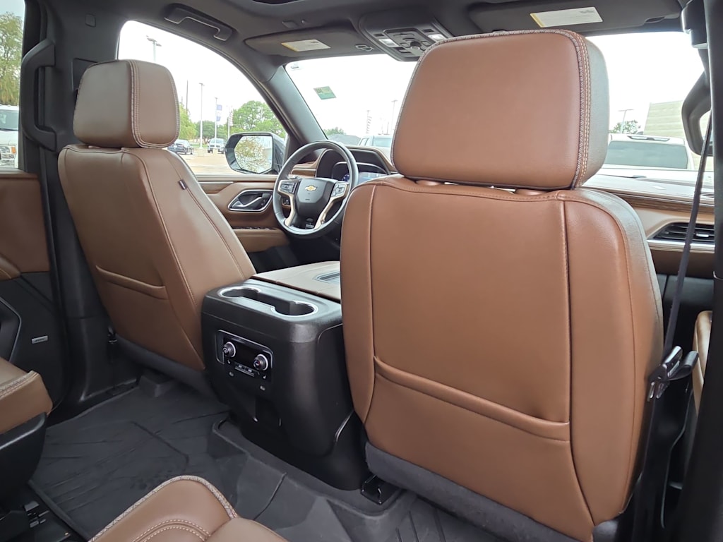 Thumbnail: 2024 Chevrolet Suburban - 11