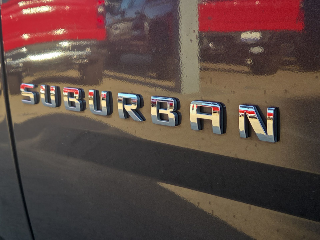 Thumbnail: 2016 Chevrolet Suburban - 7