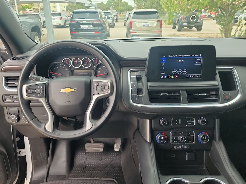 Thumbnail: 2023 Chevrolet Tahoe - 10