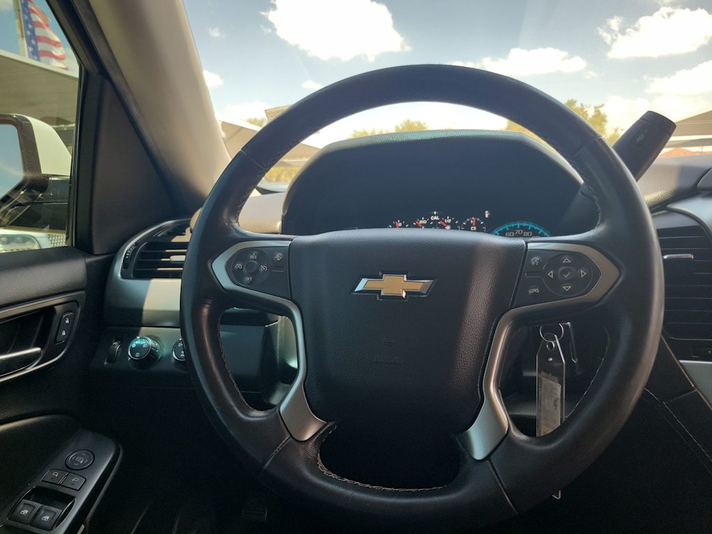 Thumbnail: 2017 Chevrolet Tahoe - 13
