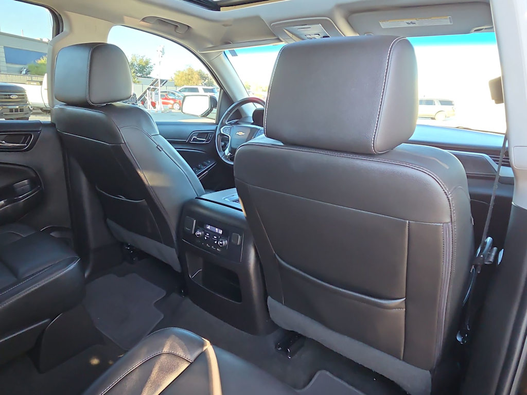 Thumbnail: 2018 Chevrolet Suburban - 11