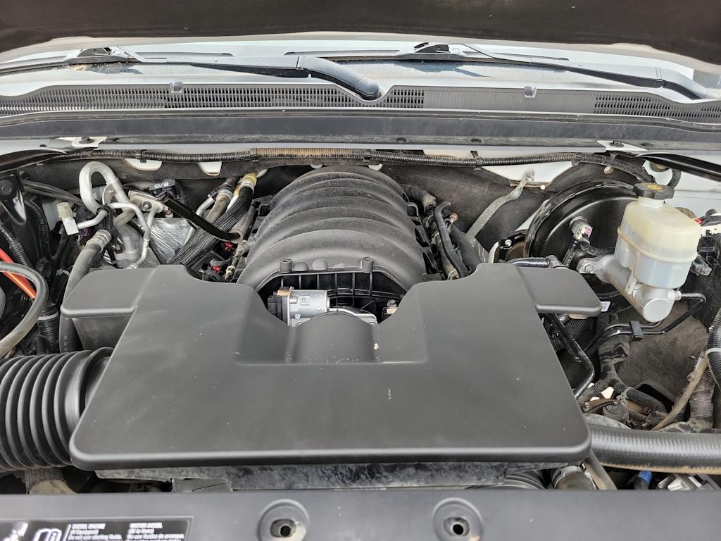 Thumbnail: 2019 Chevrolet Suburban - 9