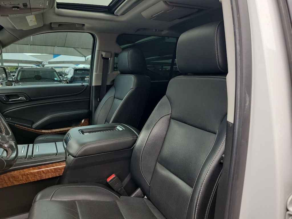 Thumbnail: 2019 Chevrolet Suburban - 11