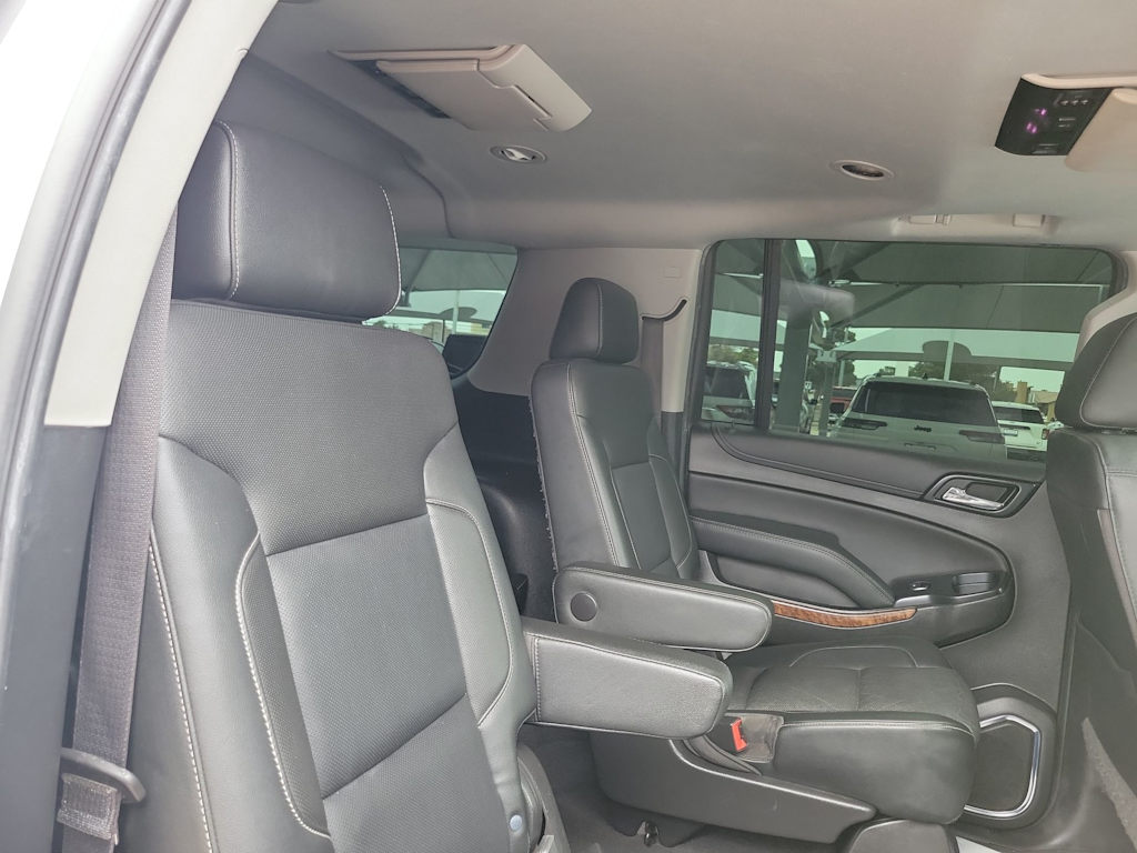 Thumbnail: 2019 Chevrolet Suburban - 12