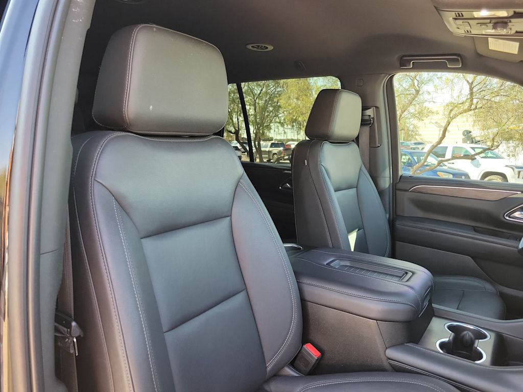 Thumbnail: 2022 Chevrolet Tahoe - 12