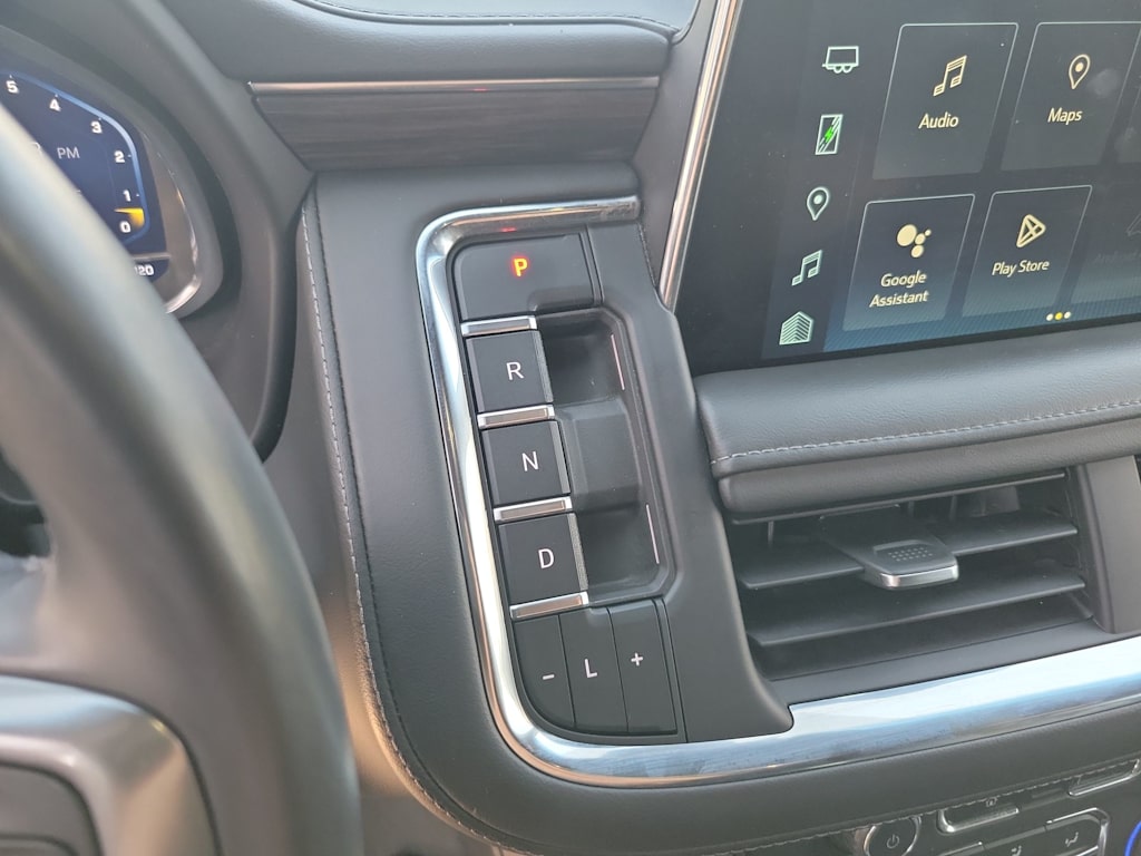 Thumbnail: 2022 Chevrolet Tahoe - 16