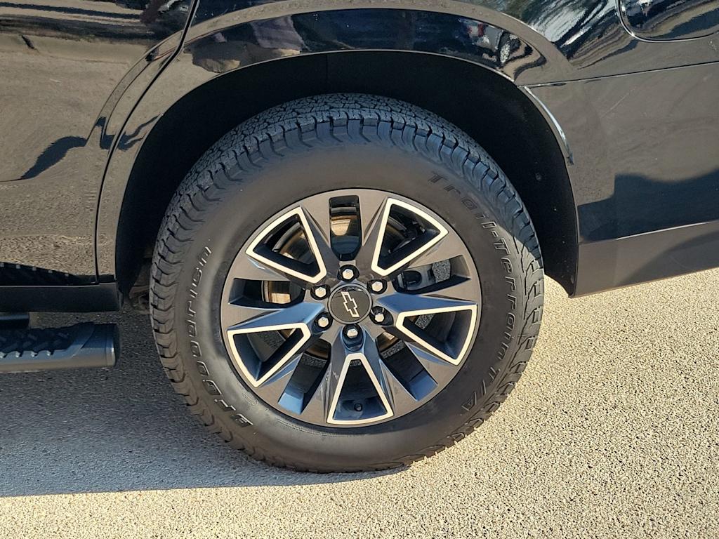 Thumbnail: 2022 Chevrolet Tahoe - 8