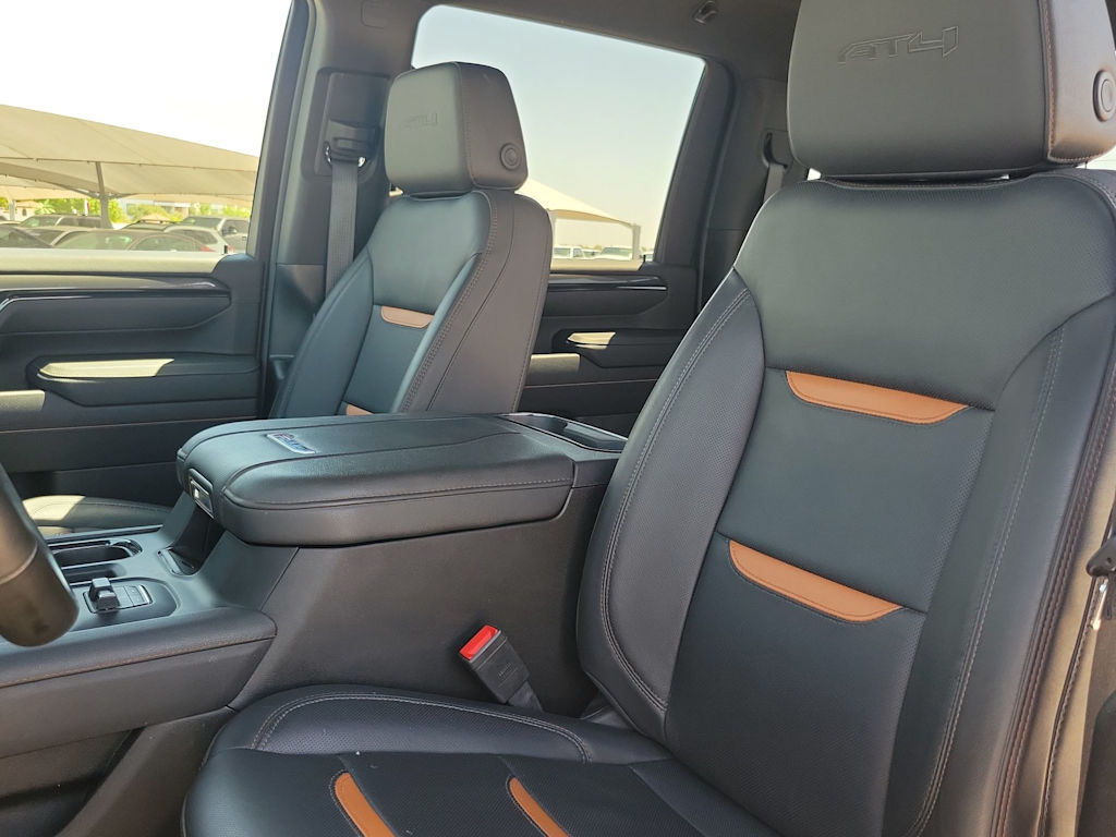 Thumbnail: 2025 GMC Sierra 2500 - 9