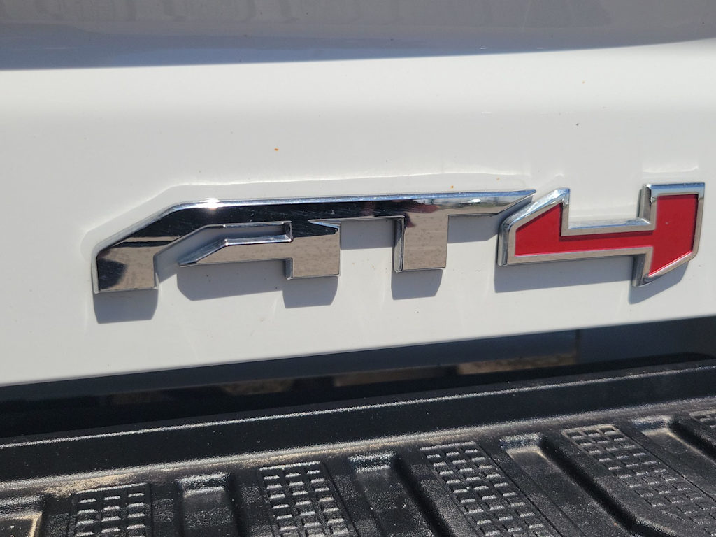 Thumbnail: 2025 GMC Sierra 2500 - 6