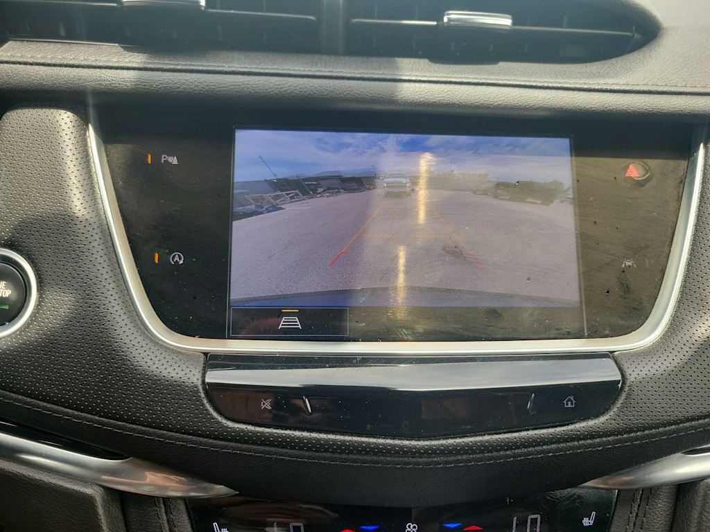 Thumbnail: 2023 Cadillac XT6 - 15