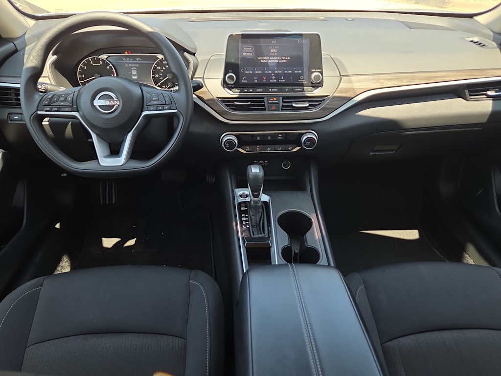 Thumbnail: 2025 Nissan Altima - 10