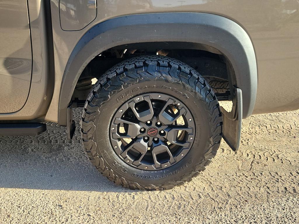 Thumbnail: 2022 Nissan Frontier - 8