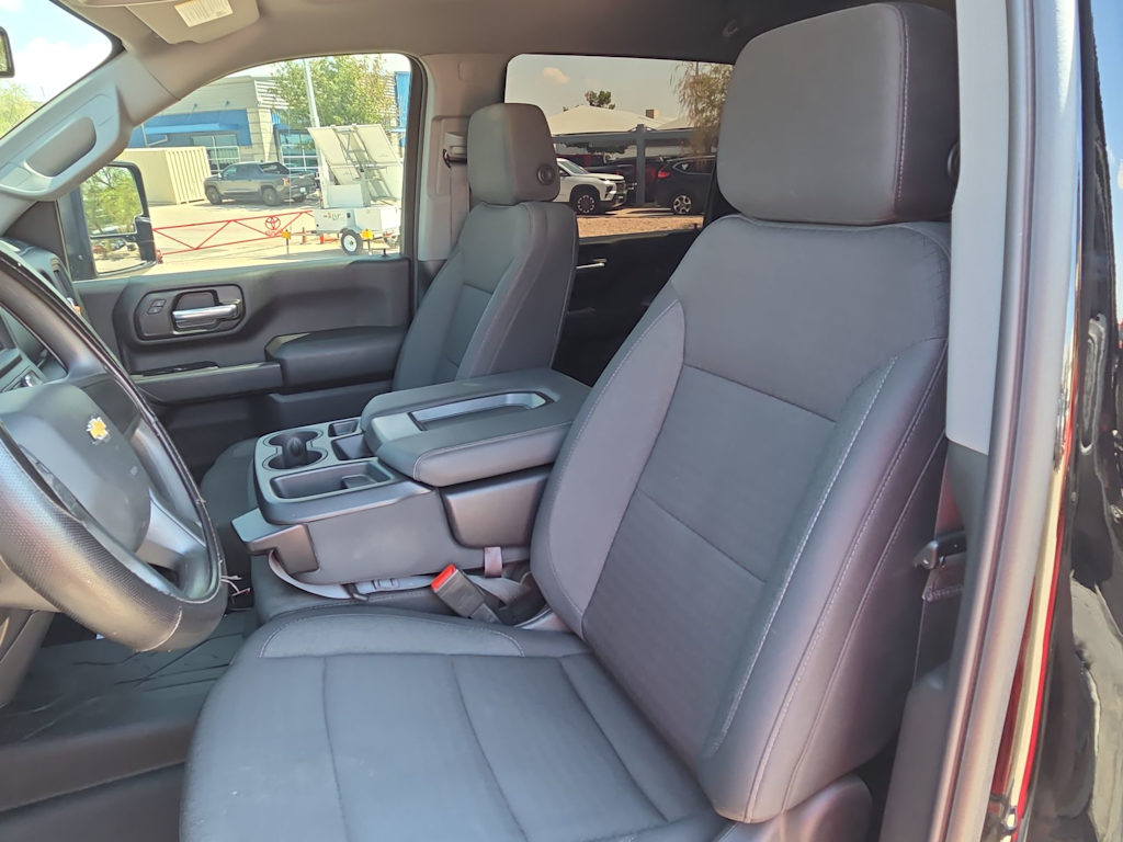 Thumbnail: 2026 Chevrolet Silverado 2500 - 9