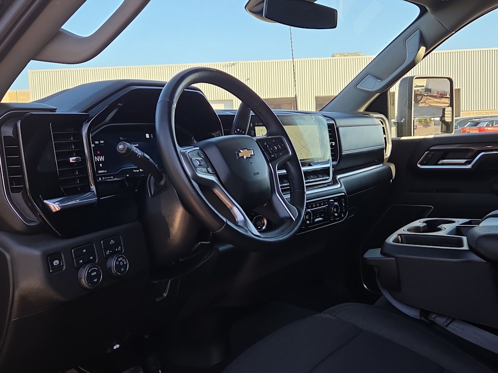 Thumbnail: 2025 Chevrolet Silverado 2500 - 2