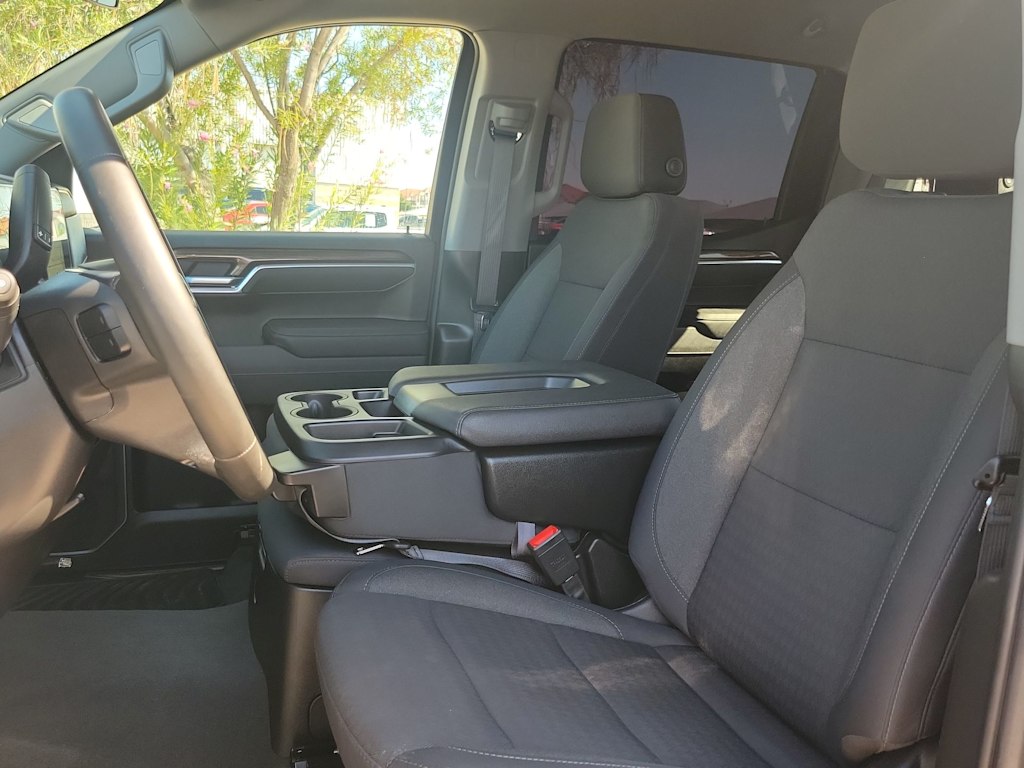 Thumbnail: 2026 Chevrolet Silverado 1500 - 11