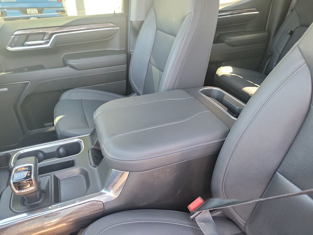 Thumbnail: 2024 Chevrolet Silverado 1500 - 19