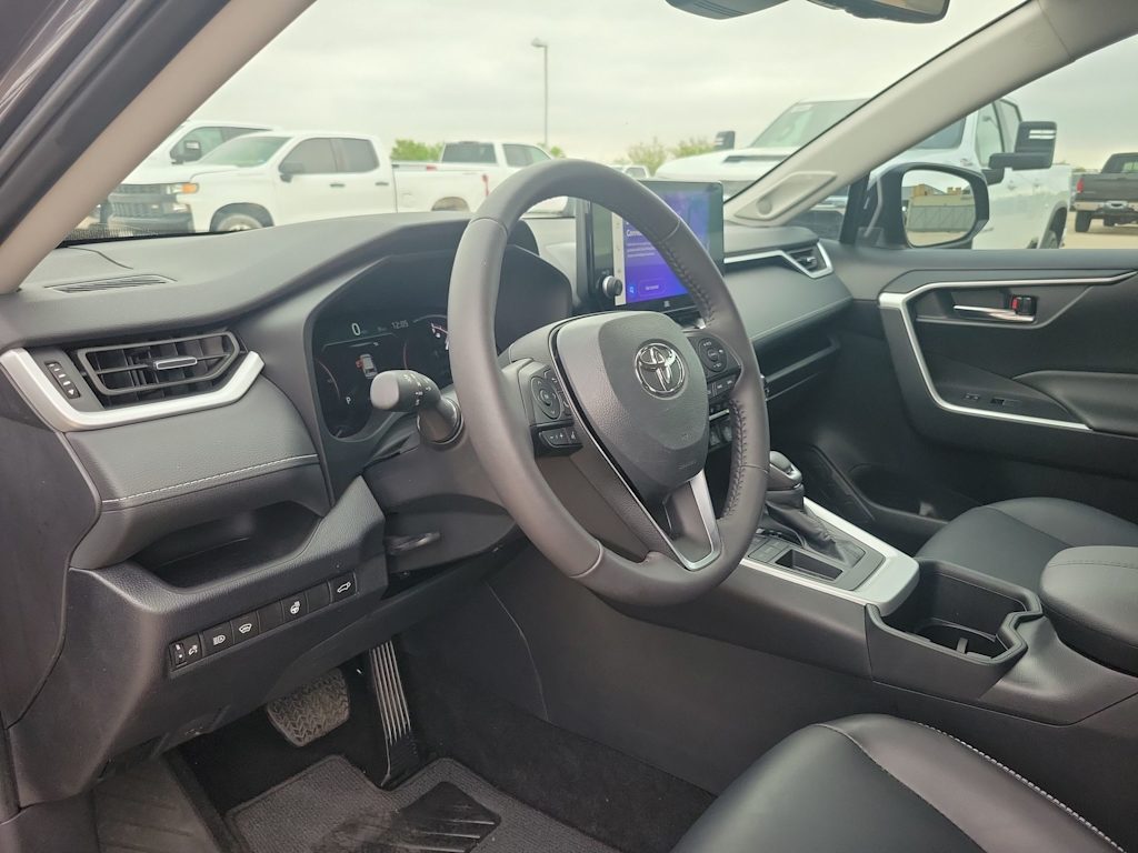 Thumbnail: 2024 Toyota RAV4 - 2