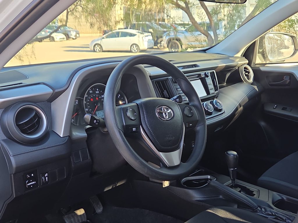 Thumbnail: 2016 Toyota RAV4 - 2