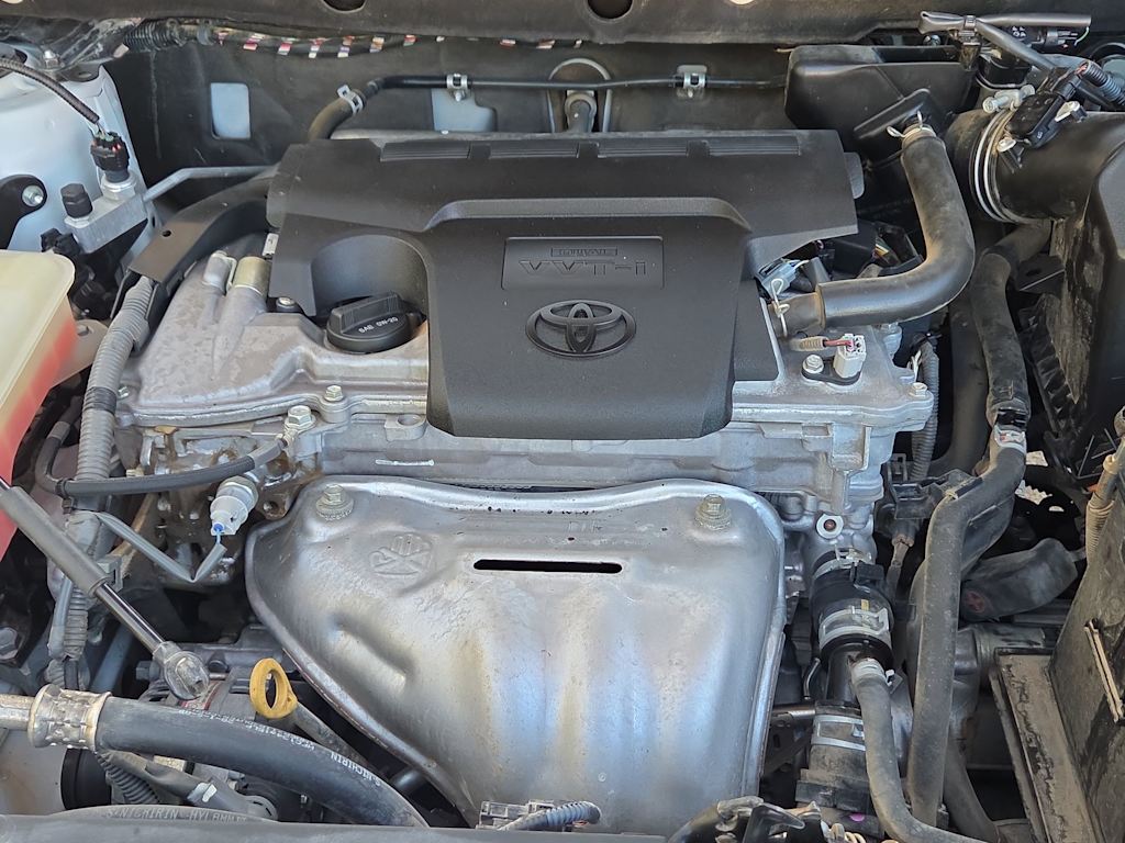 Thumbnail: 2016 Toyota RAV4 - 9
